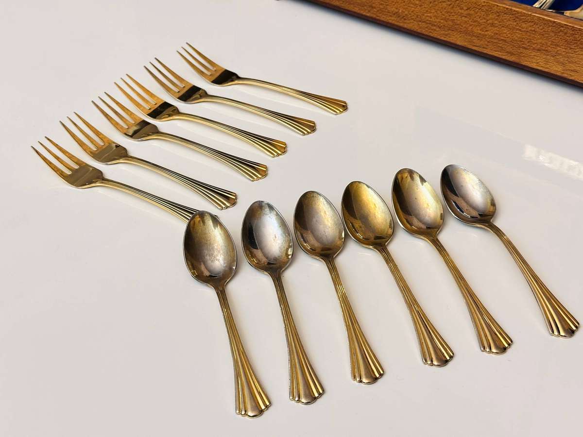 Eetrite 24 Carat Gold Plated Vintage Cutlery Set in Original Wooden Case