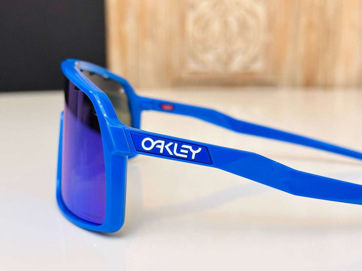 Oakley Limited Edition Sutro Sunglasses with Original Case & Box