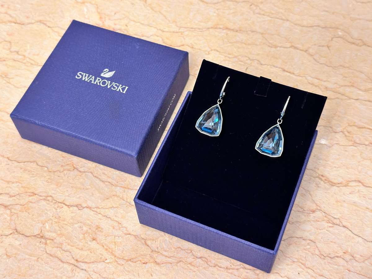 SWAROVSKI Statement Earrings