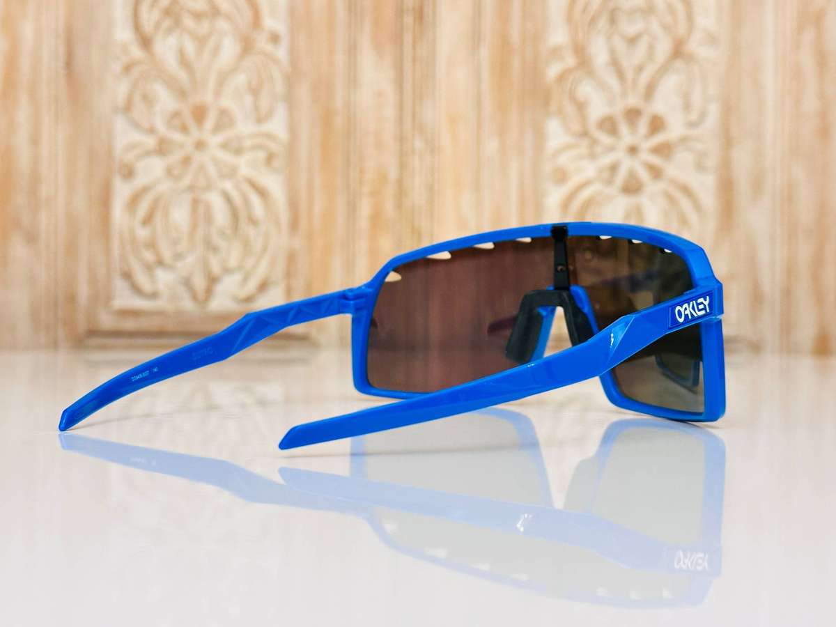 Oakley Limited Edition Sutro Sunglasses with Original Case & Box