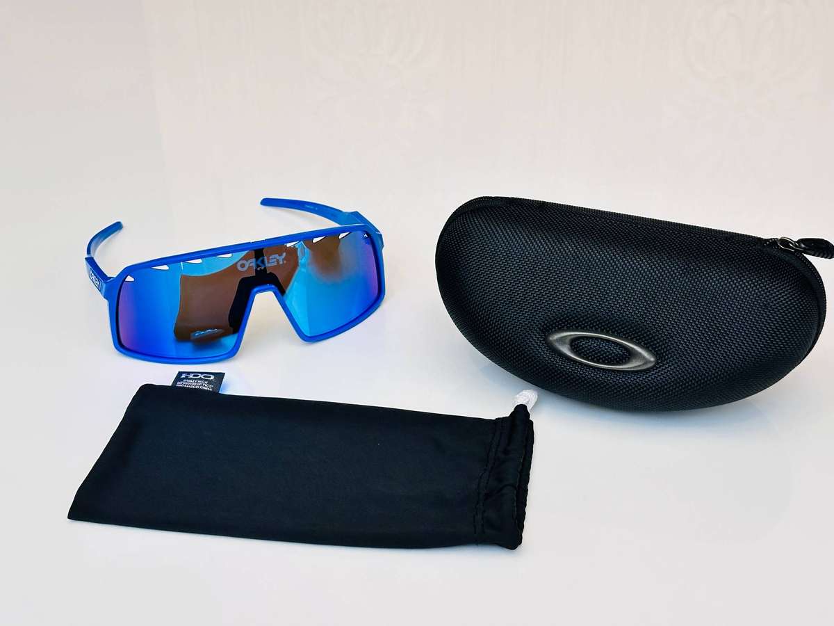 Oakley Limited Edition Sutro Sunglasses with Original Case & Box