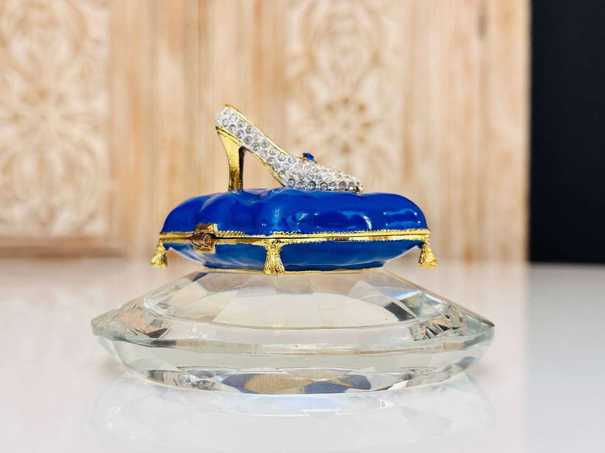 Disney Arribas Exclusive Cinderella Crystal Slipper Collectable