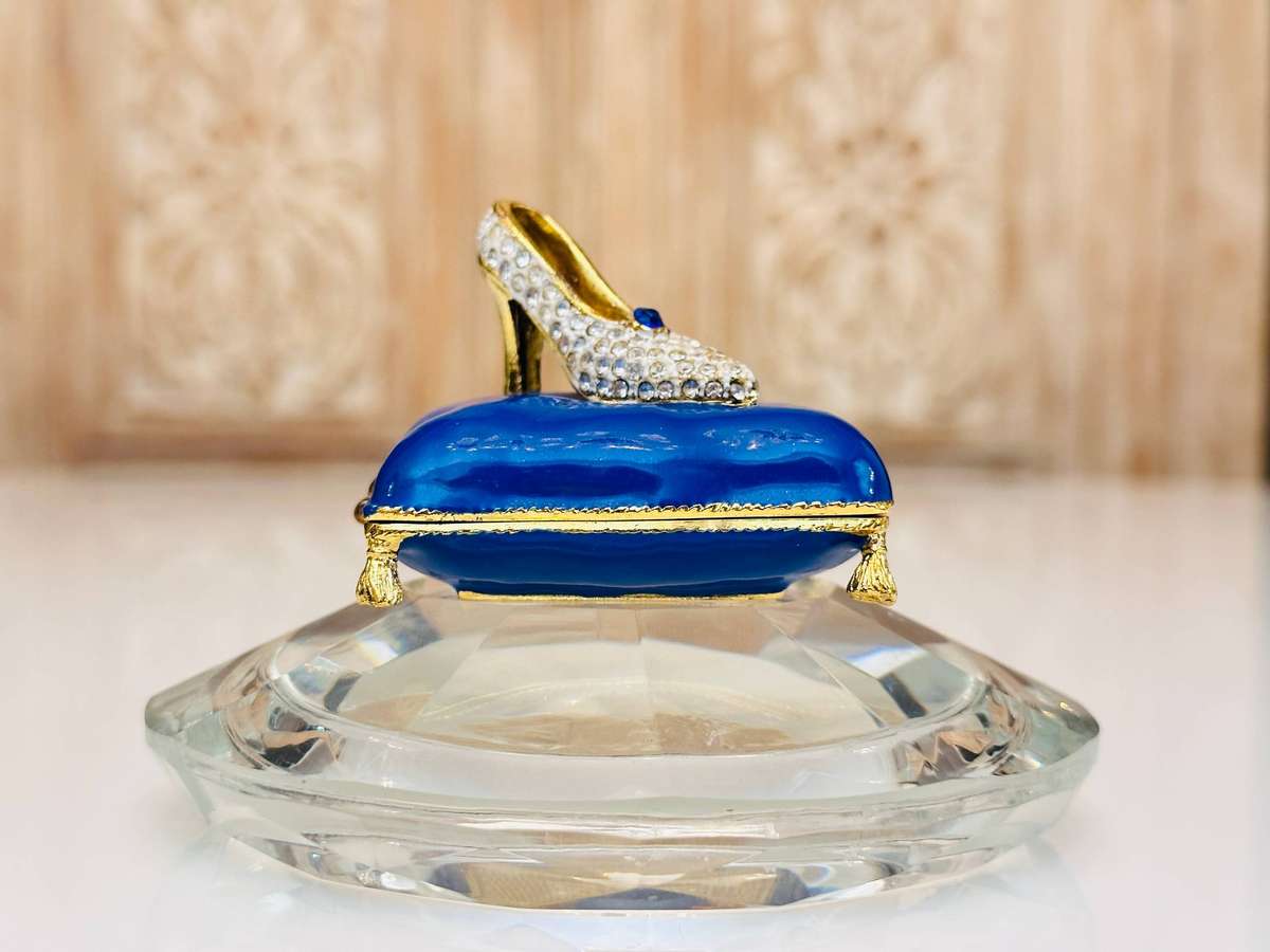 Disney Arribas Exclusive Cinderella Crystal Slipper Collectable