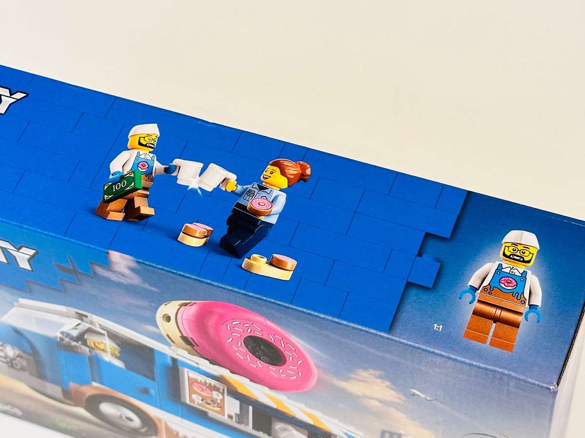 LEGO Collectable Doughnut Truck Sealed in Original Box