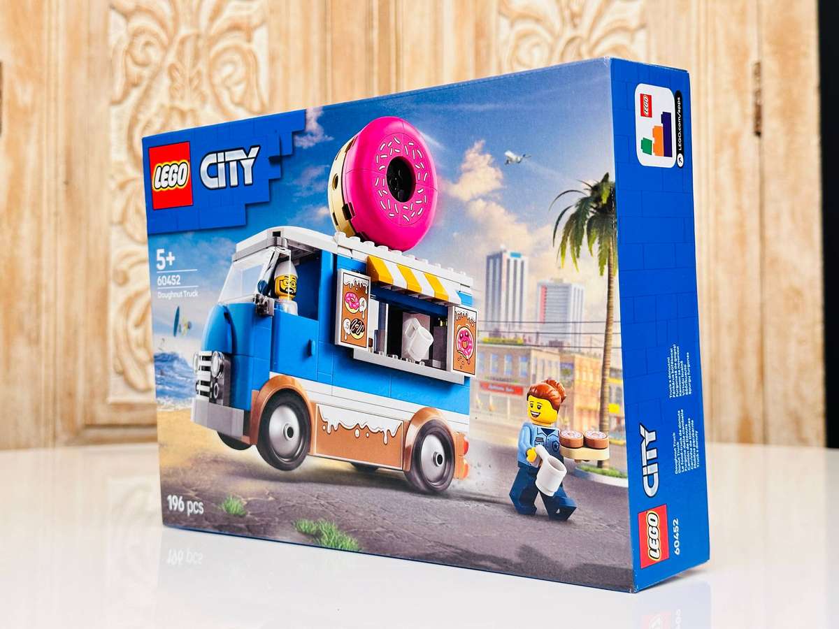 LEGO Collectable Doughnut Truck Sealed in Original Box