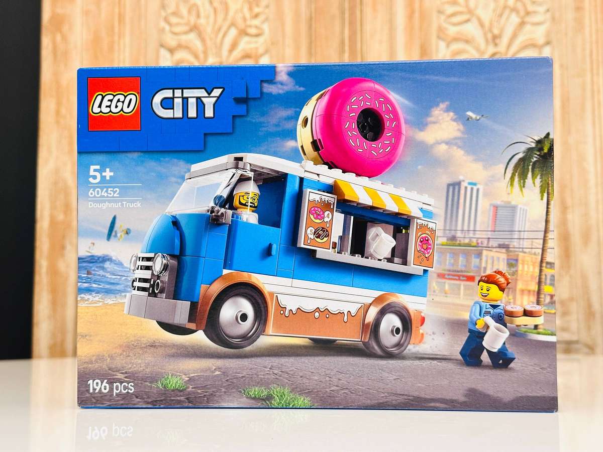 LEGO Collectable Doughnut Truck Sealed in Original Box