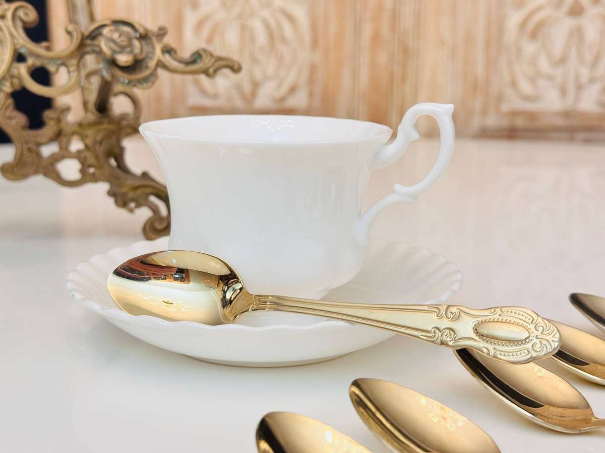 Exquisite Elegant Gold Tea Spoon Set