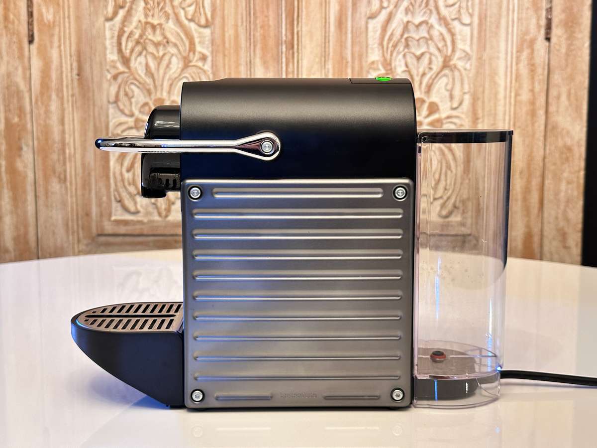 NESPRESSO Pixie Coffee Machine