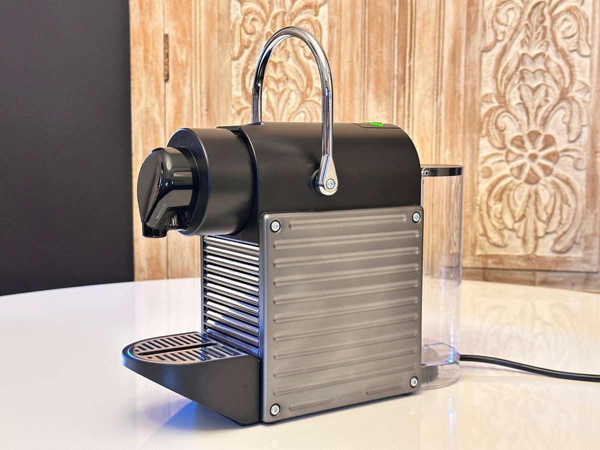 NESPRESSO Pixie Coffee Machine