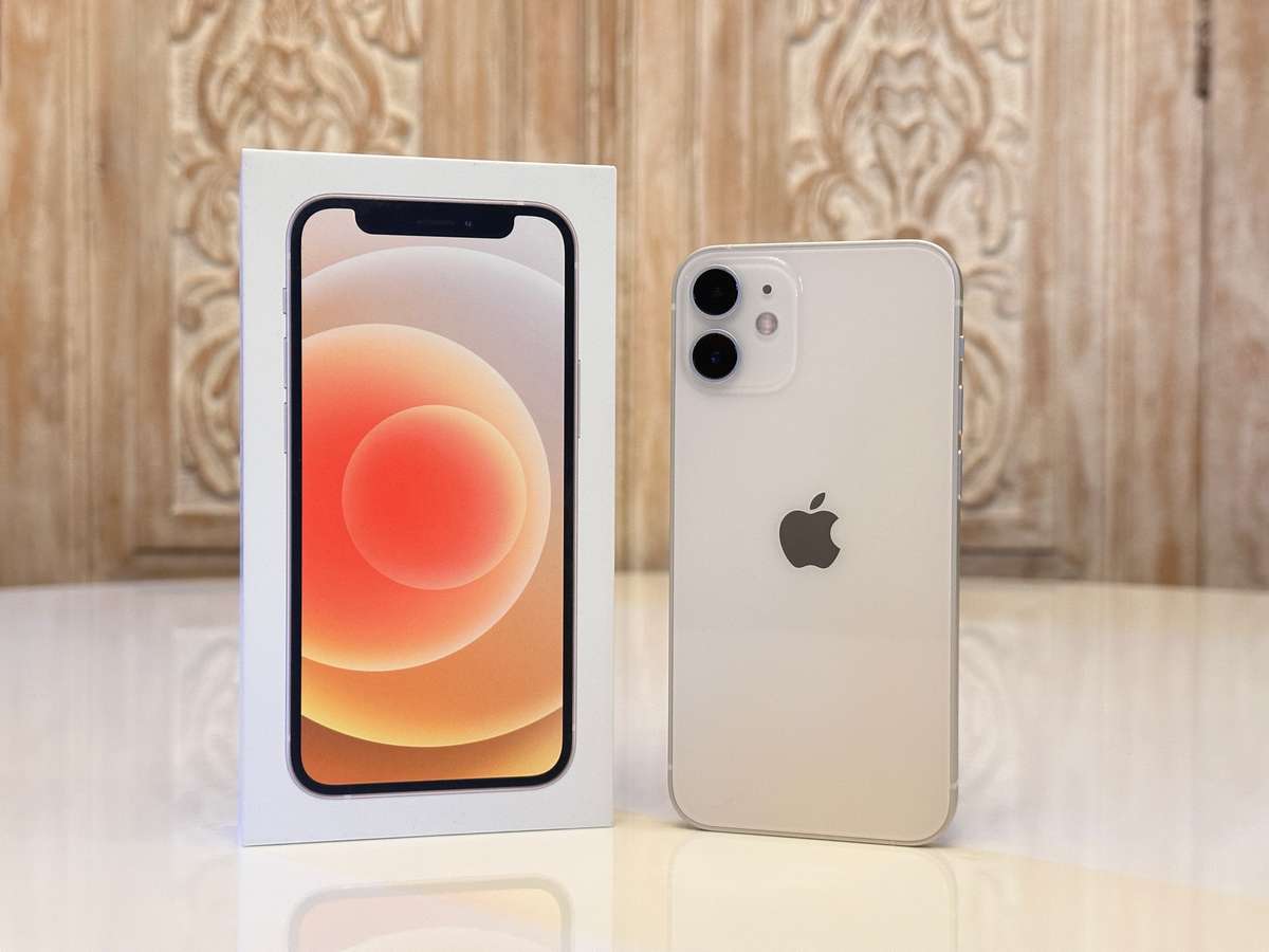 Apple IPhone 12 Mini 64GB with Original Box