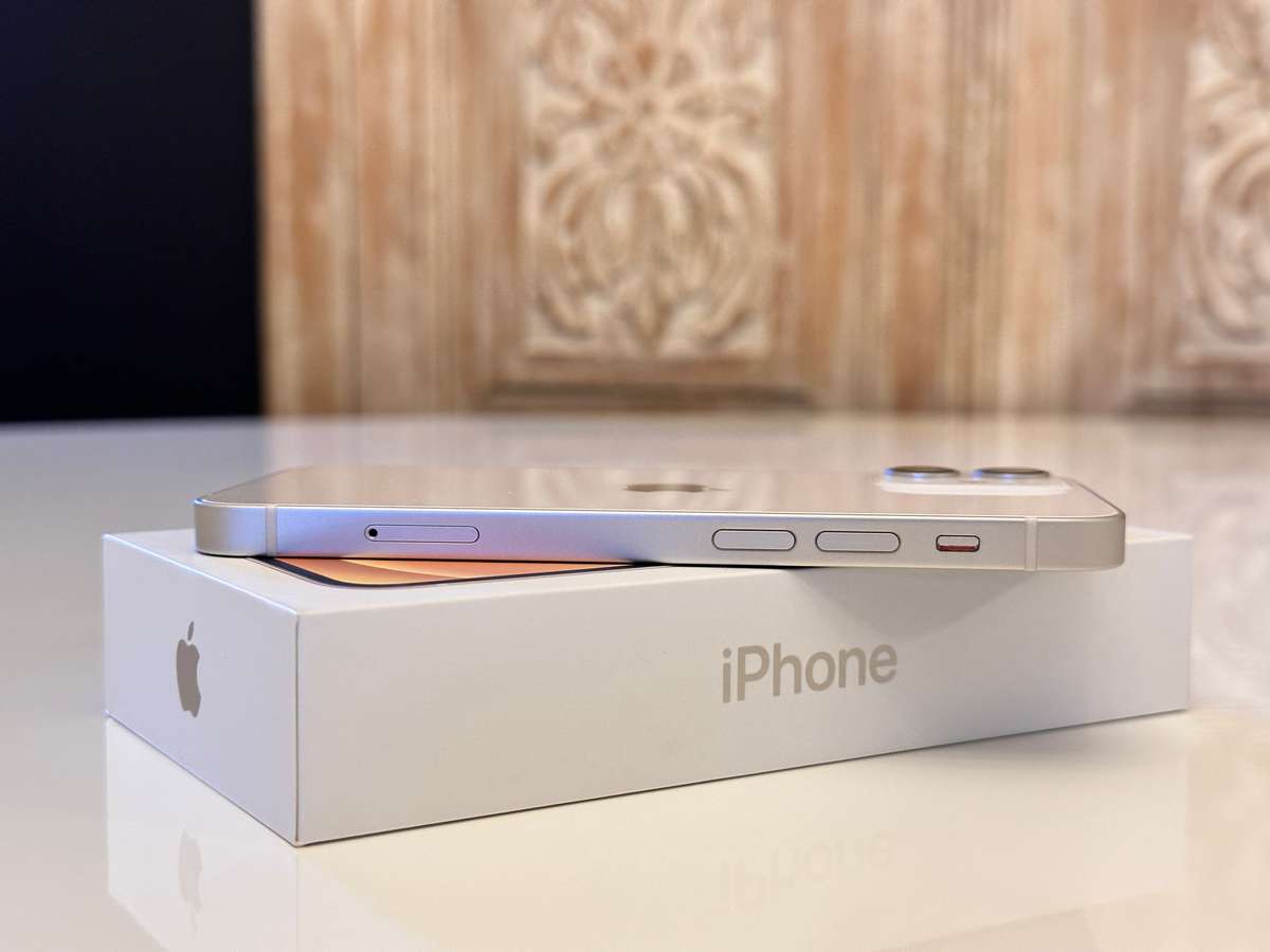 Apple IPhone 12 Mini 64GB with Original Box