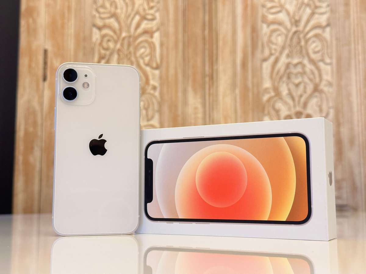 Apple IPhone 12 Mini 64GB with Original Box