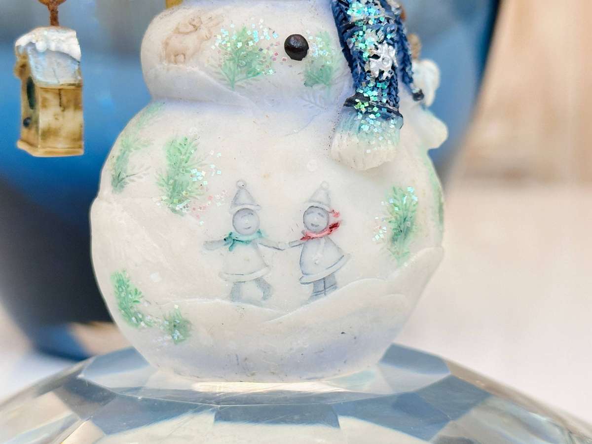 Exquisite Vintage Collectable Snowman Set