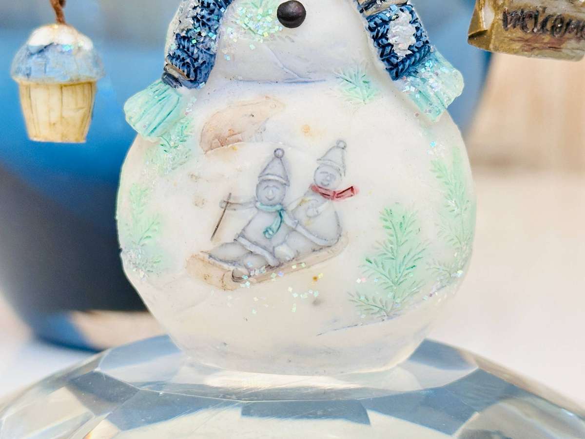 Exquisite Vintage Collectable Snowman Set