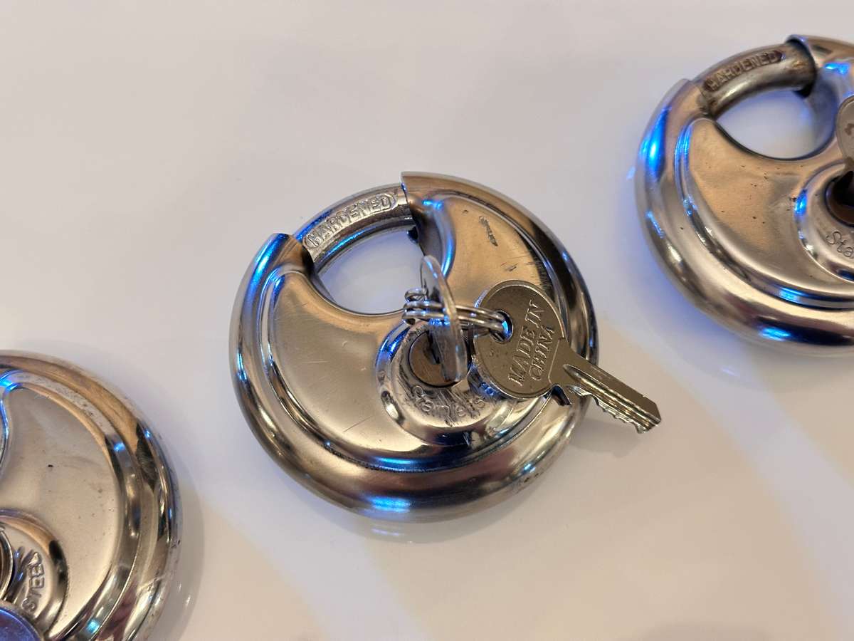 Selection of Discus Locks