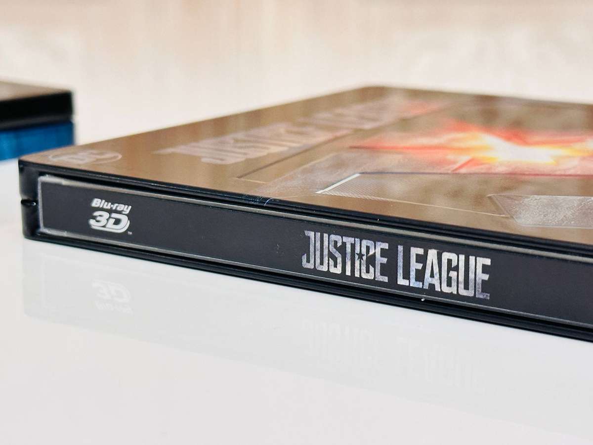 DC Limited Edition Steel Case Collectors Set
