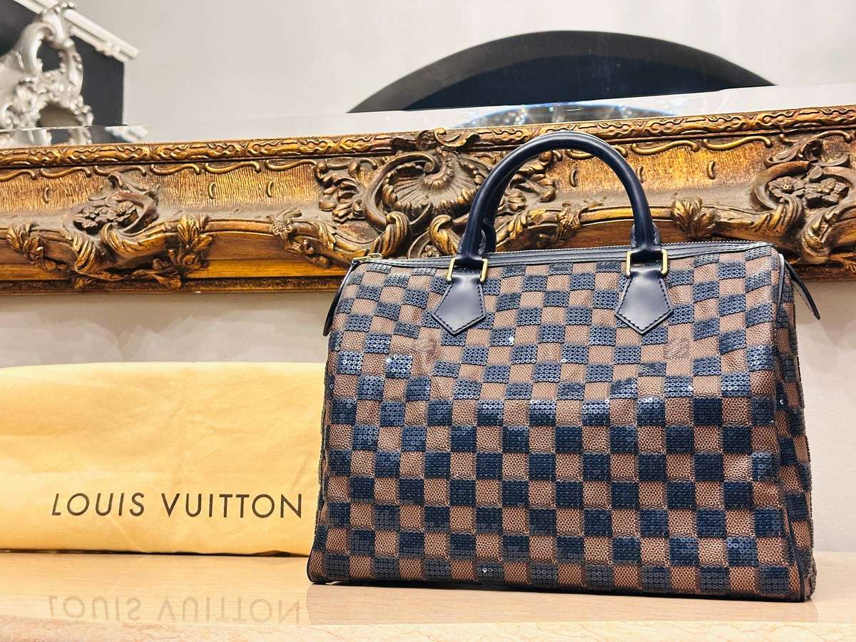 Louis Vuitton Limited Edition Iconic Signature Collection Handbag With Certificate