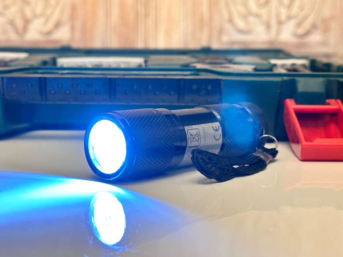 BOSCH Drill Bit / Screwdriver set with Led Torch & Shifter