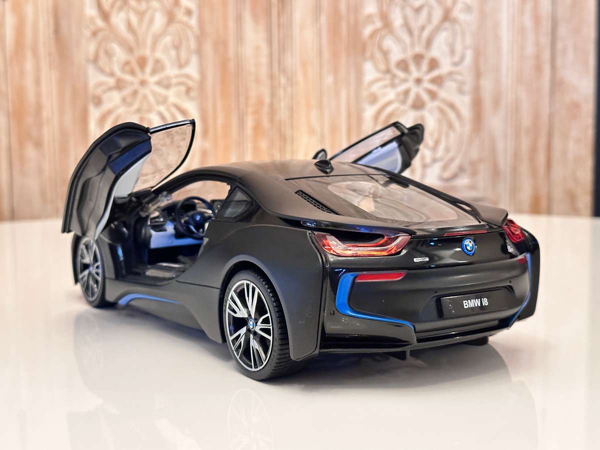 BMW I8 Display Model Collectable
