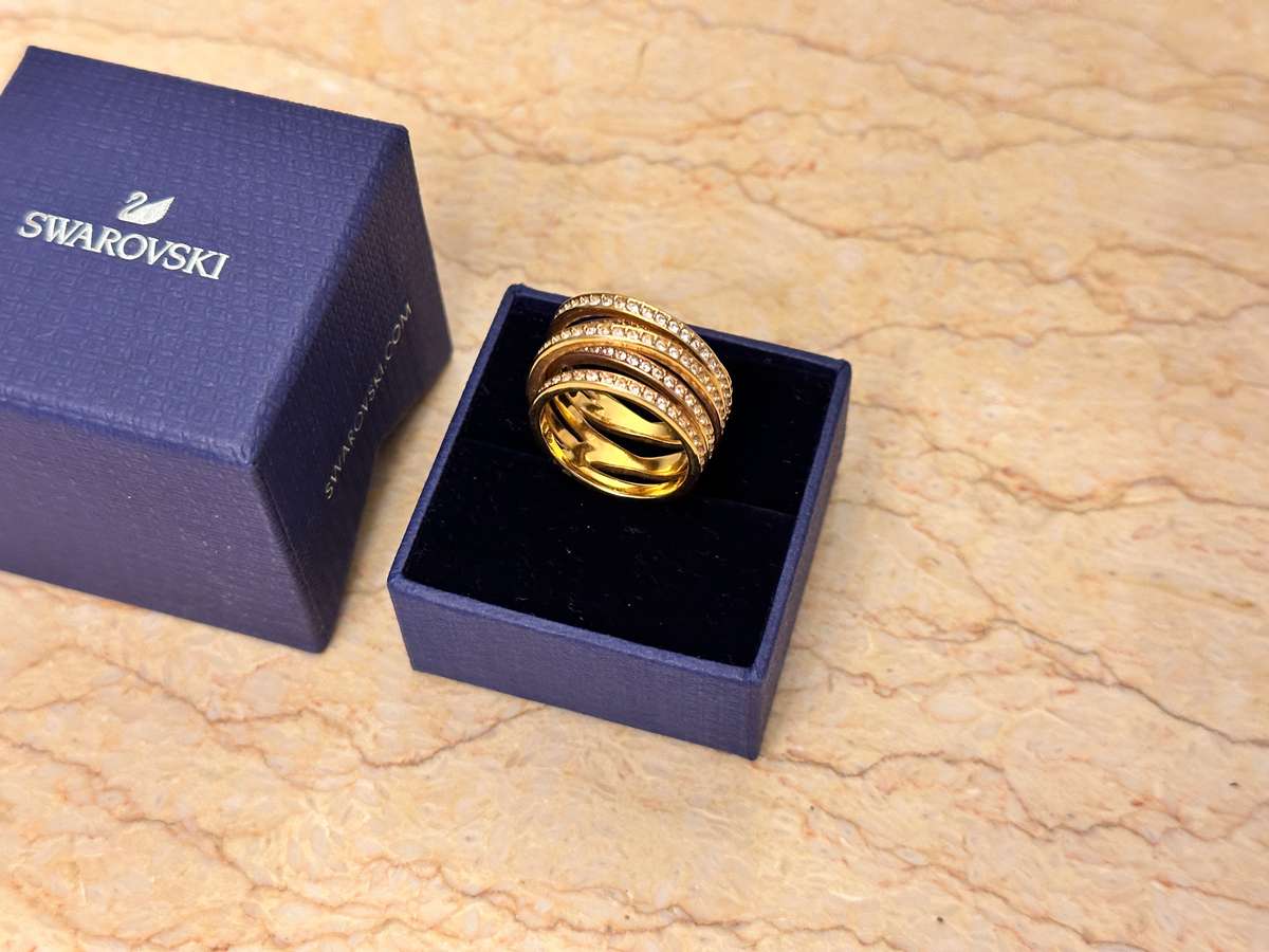 SWAROVSKI Statement Ring