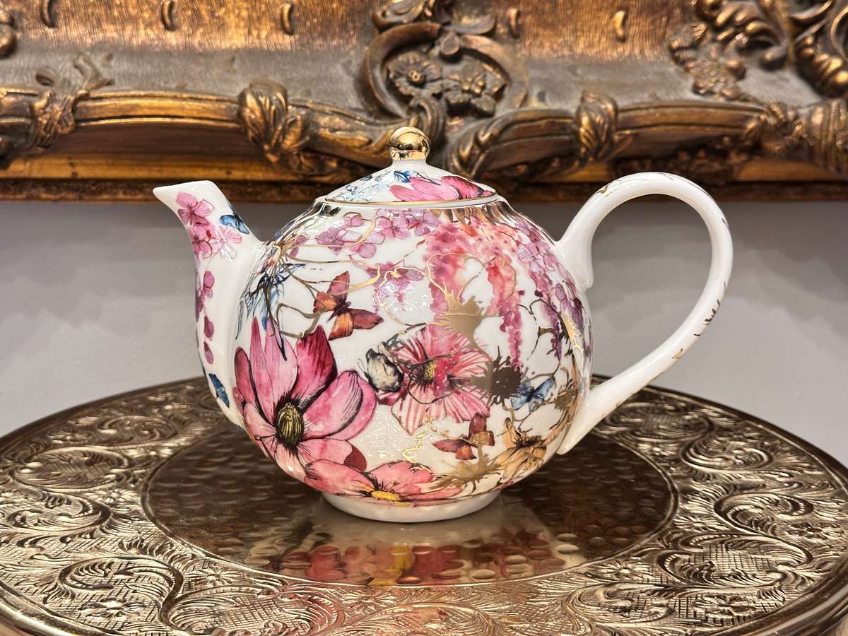 Beautiful MAXWELL WILLIAMS Enchantment Tea Pot