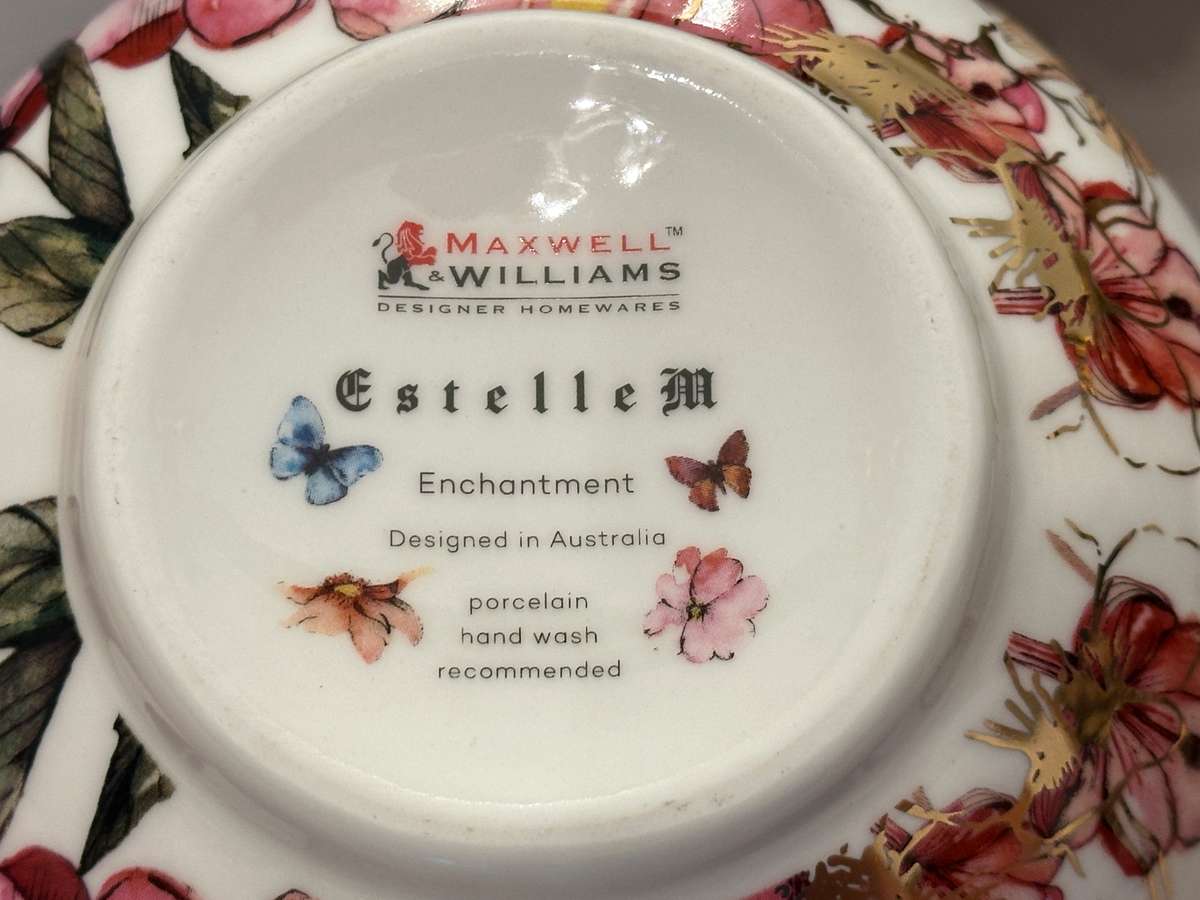 Beautiful MAXWELL WILLIAMS Enchantment Tea Pot