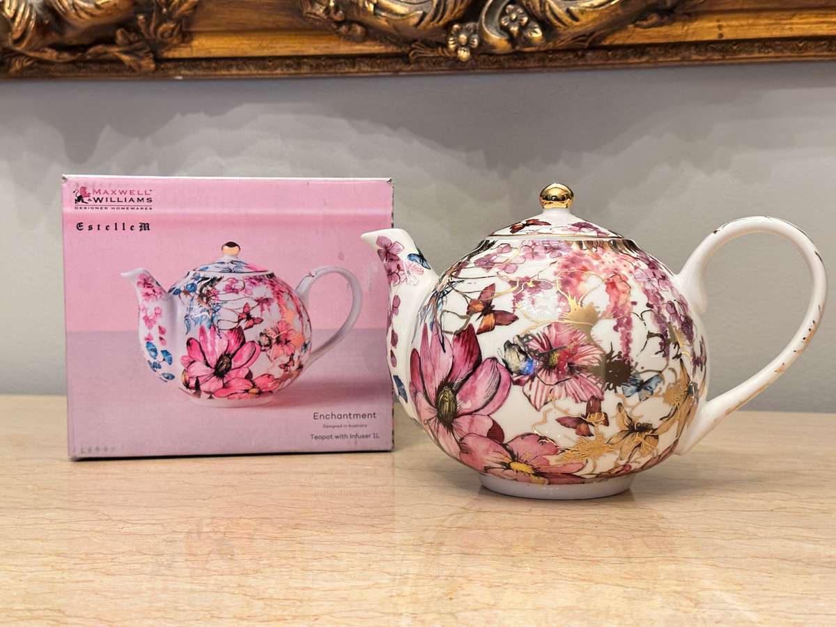 Beautiful MAXWELL WILLIAMS Enchantment Tea Pot