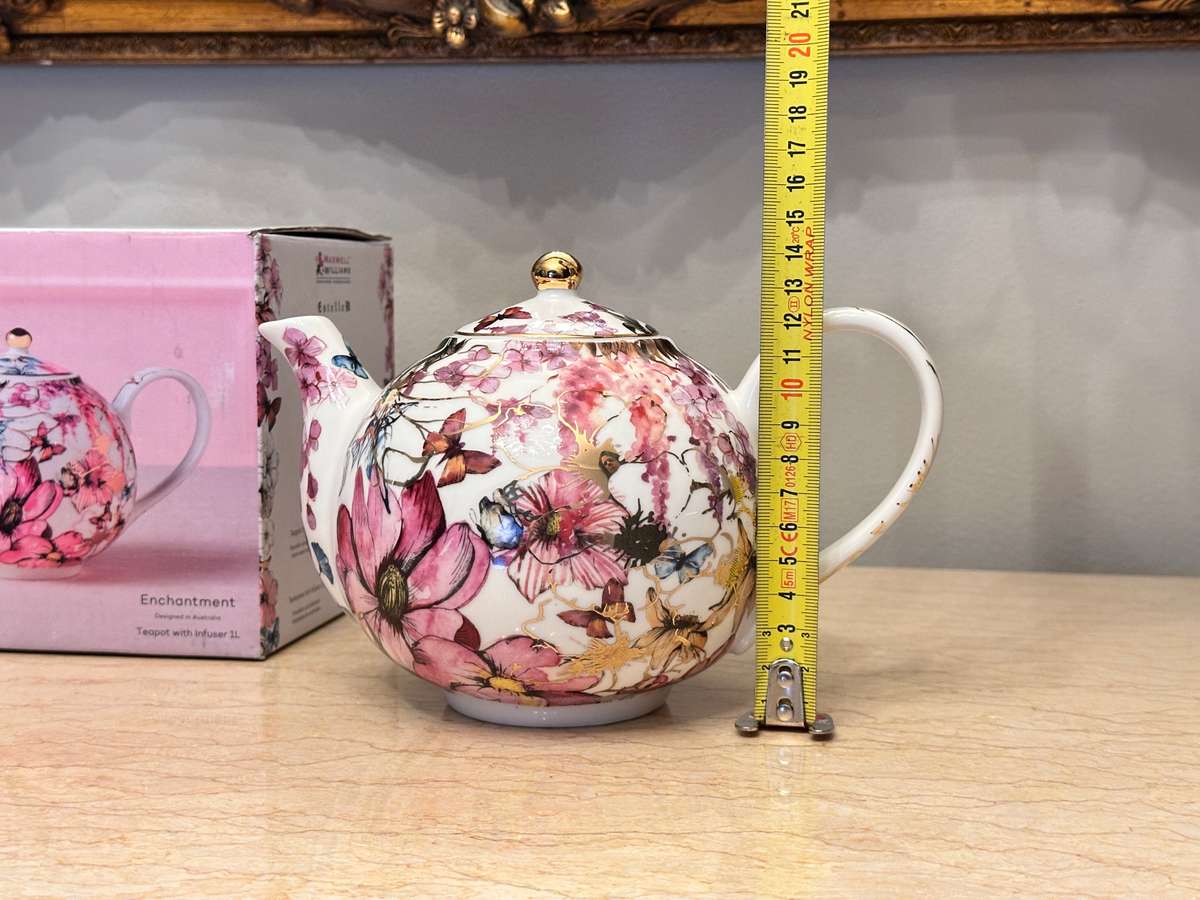 Beautiful MAXWELL WILLIAMS Enchantment Tea Pot