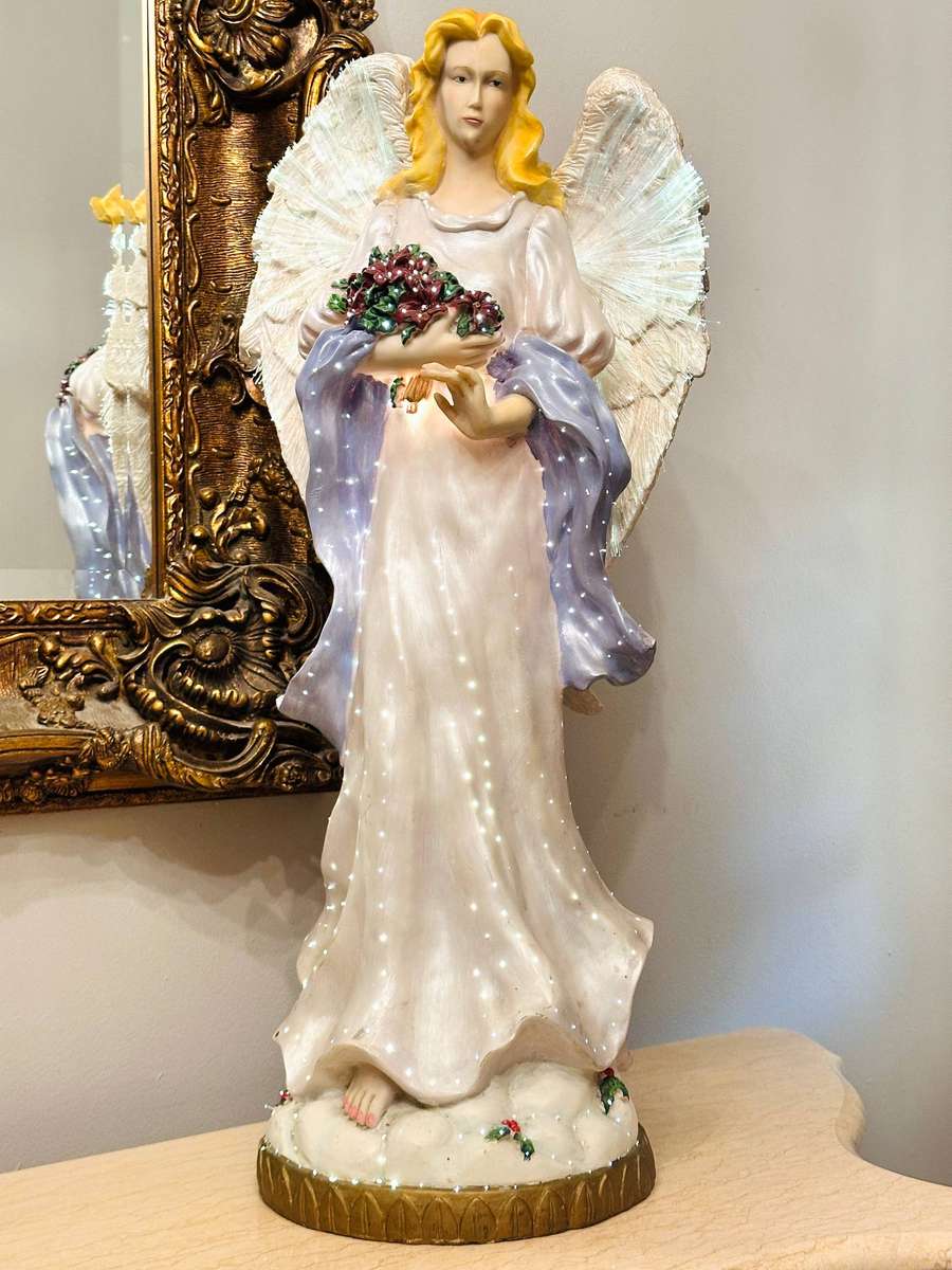Showstopper Huge 75cm Fiber Optic Illuminated Christmas Angel