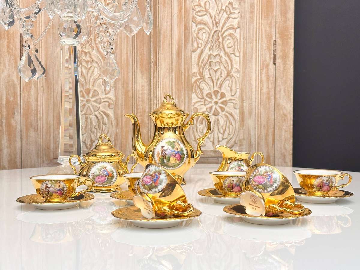Exquisite Vintage Bavaria German Porcelain 22K Gold Gilded Complete Tea Set