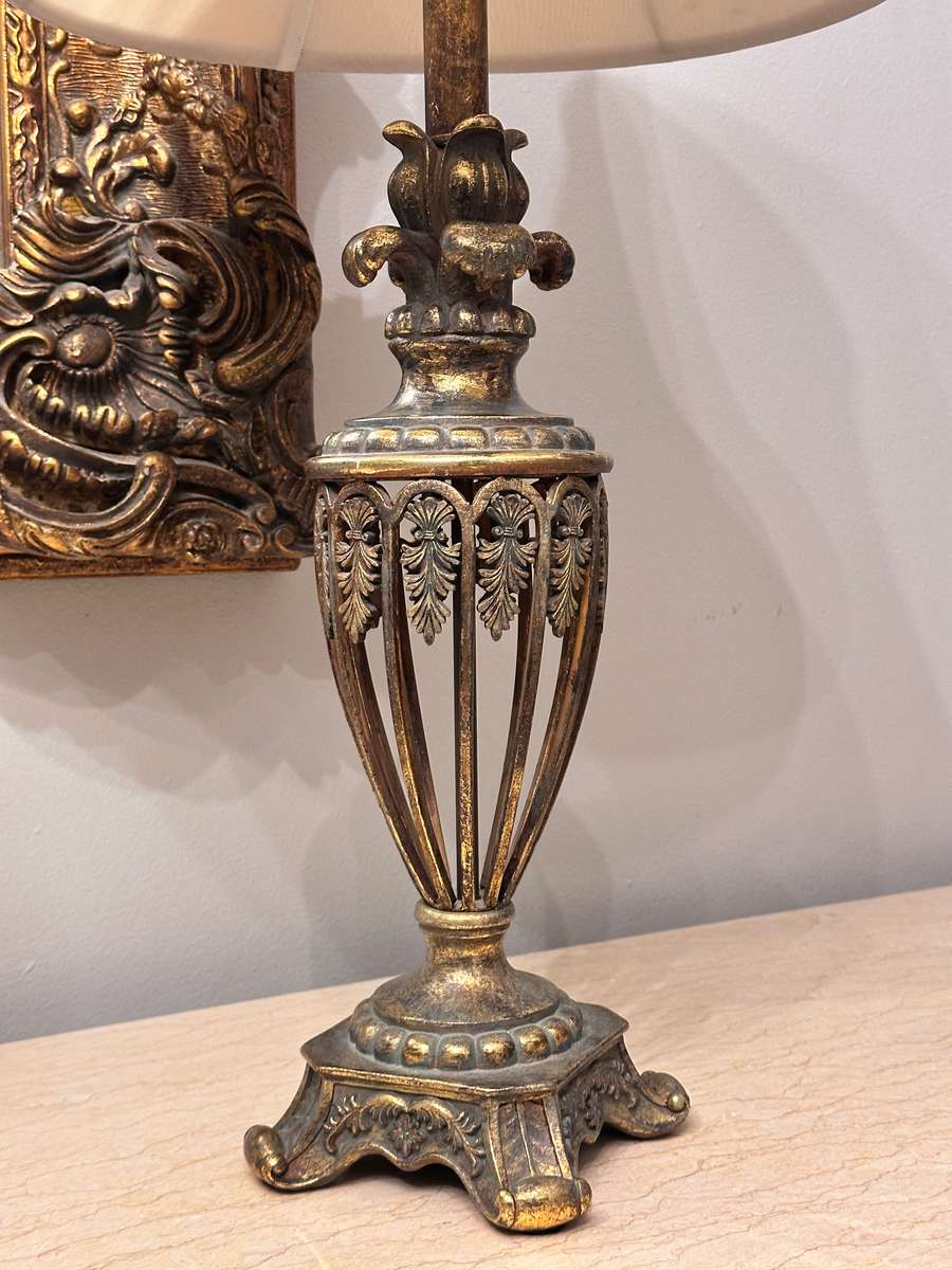 Exquisite Large Ornate Vintage Lamp