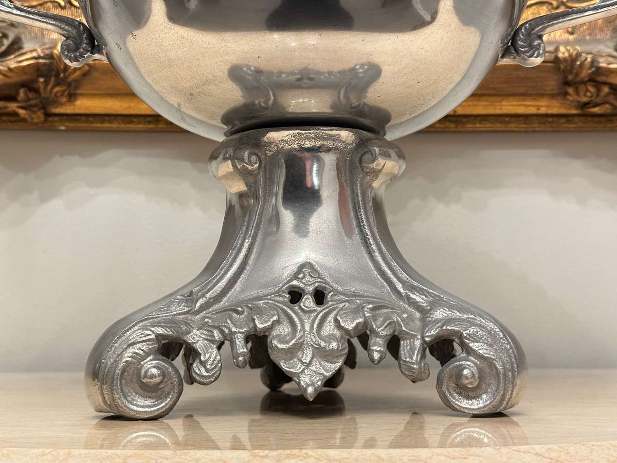 MAGNIFICENT Statement Piece