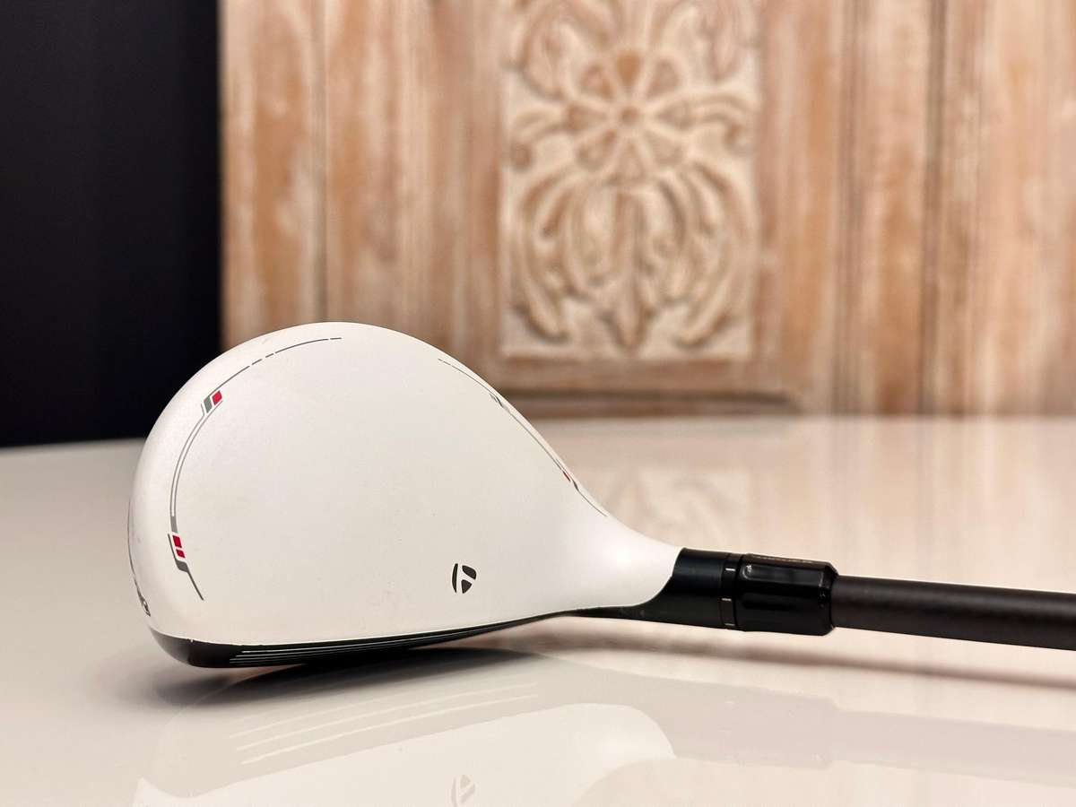 TaylorMade 3 -18 Hybrid with Headcover