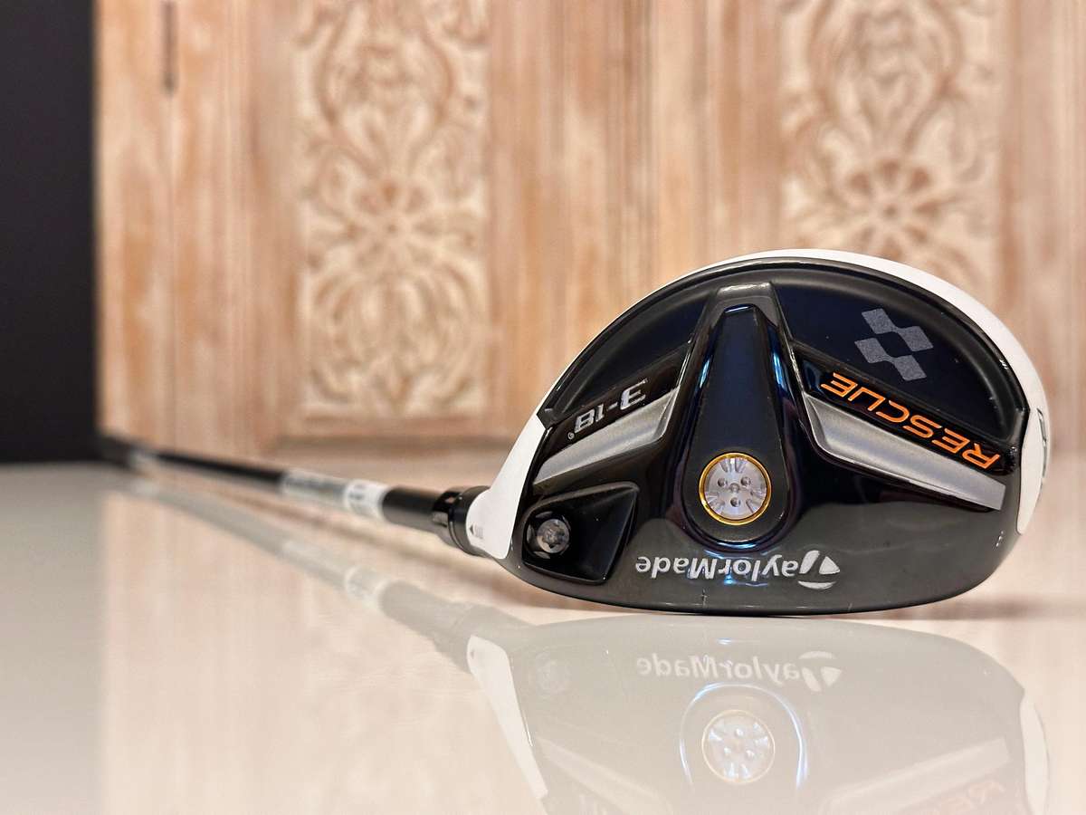 TaylorMade 3 -18 Hybrid with Headcover