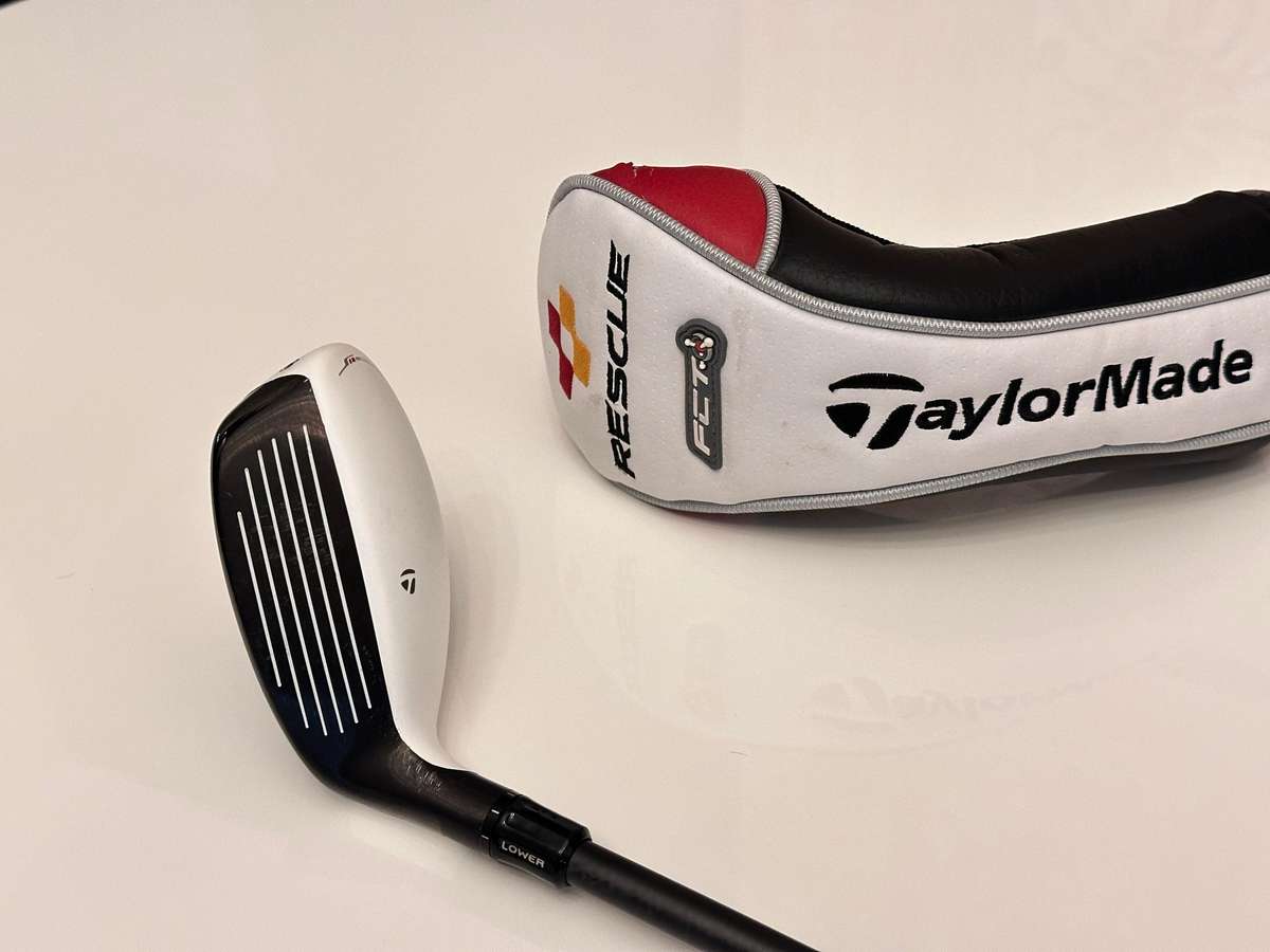 TaylorMade 3 -18 Hybrid with Headcover