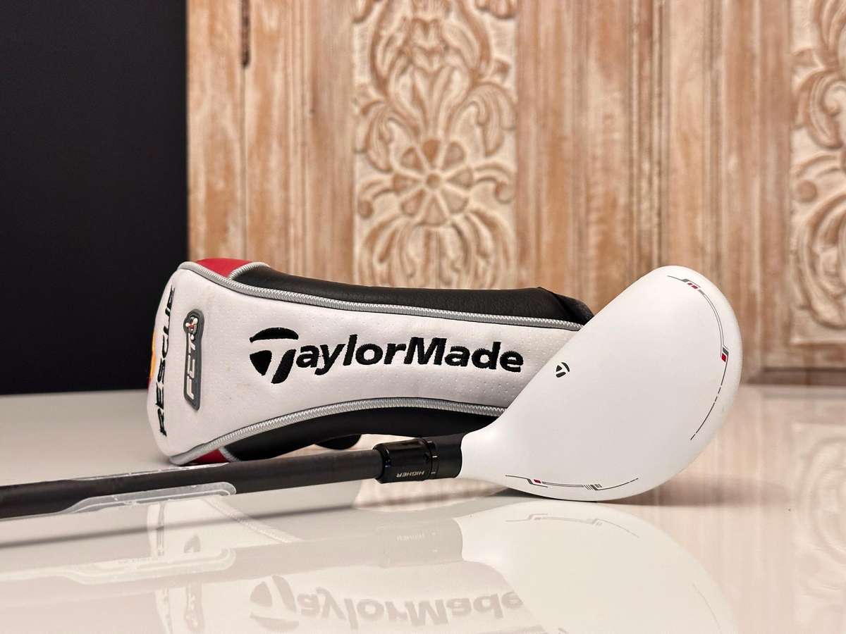 TaylorMade 3 -18 Hybrid with Headcover