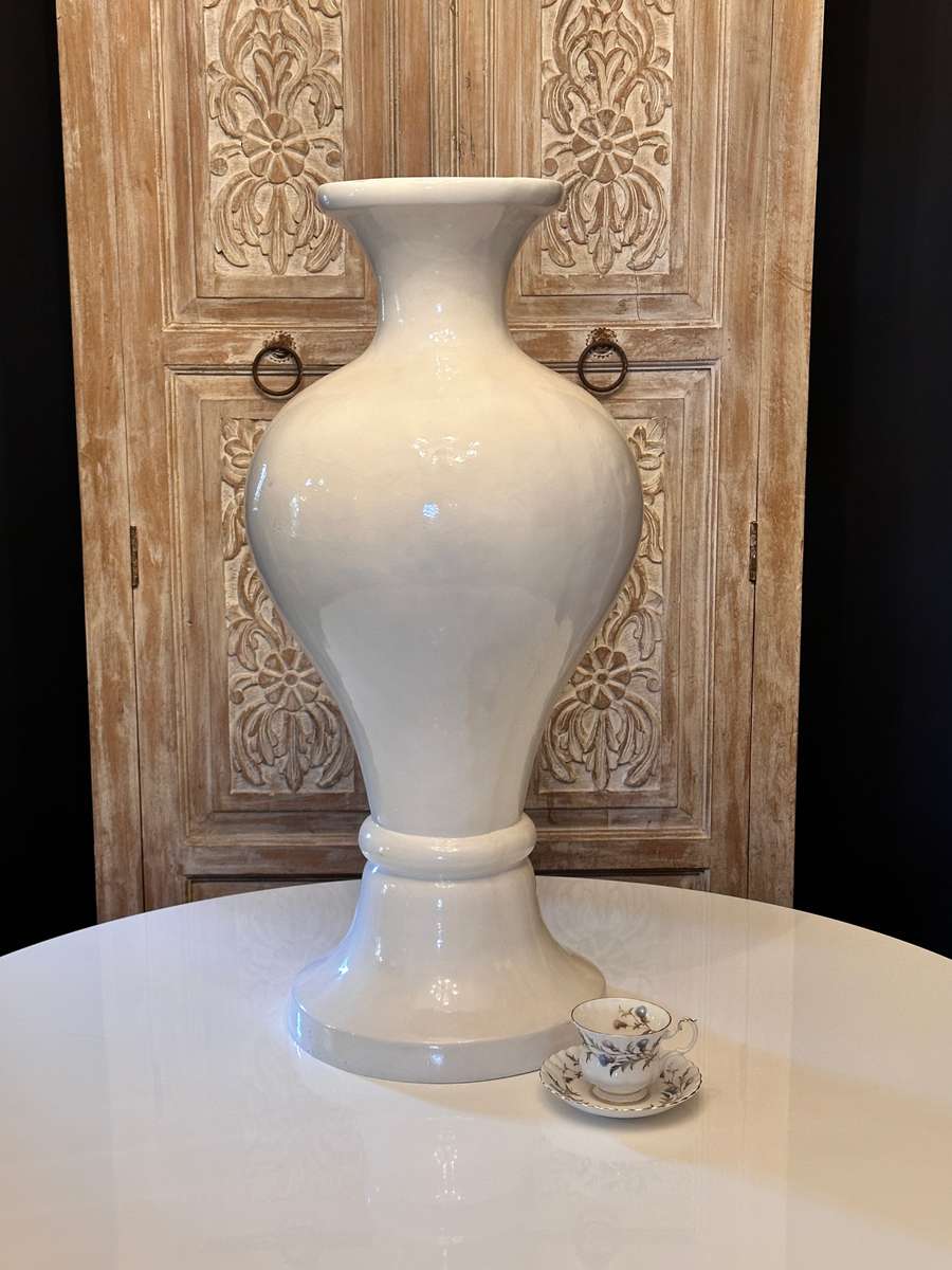 Beautiful Showstopper STATEMENT PIECE