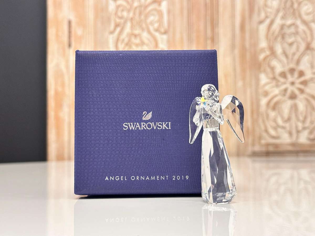 SWAROVSKI Exquisite Limited Edition Collectable with Original Box