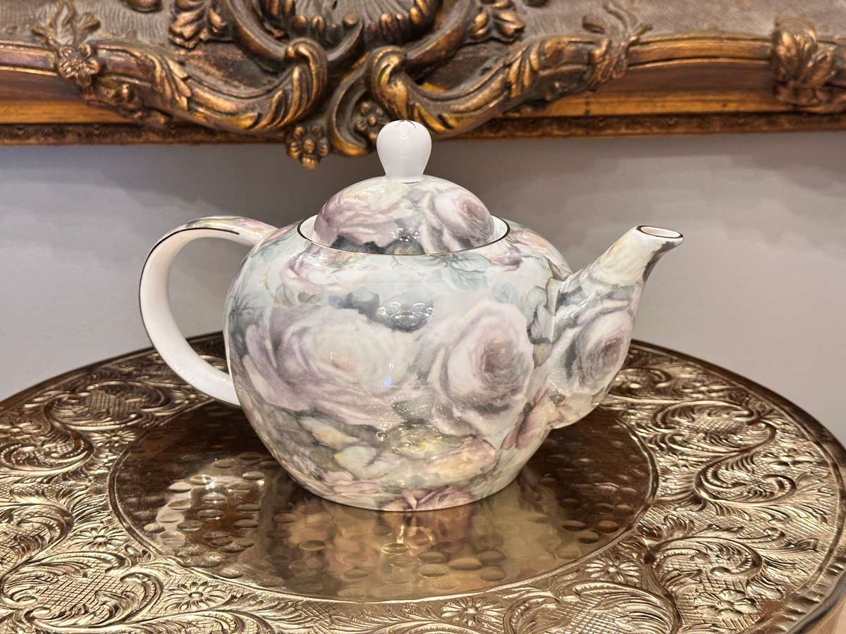 Beautiful Vintage MAXWELL WILLIAMS Tea Set