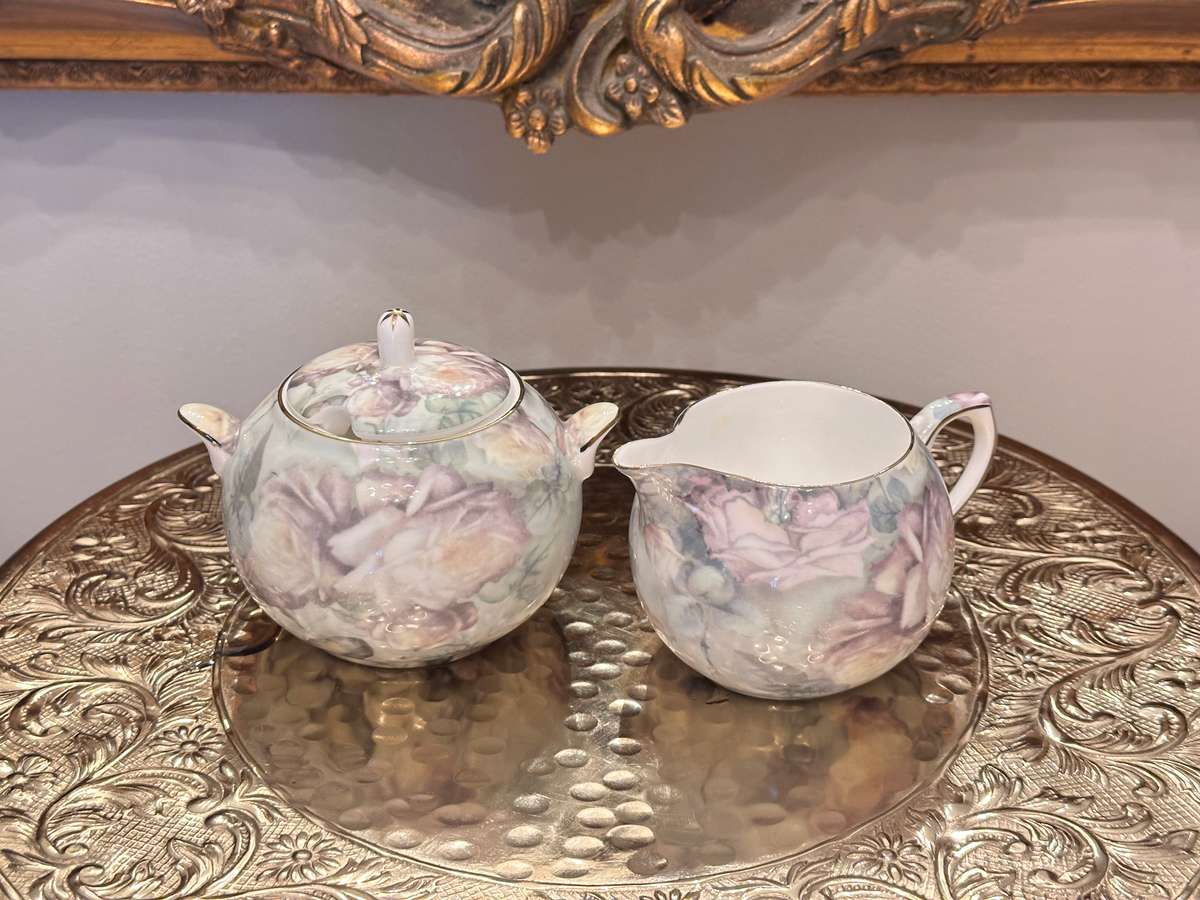 Beautiful Vintage MAXWELL WILLIAMS Tea Set