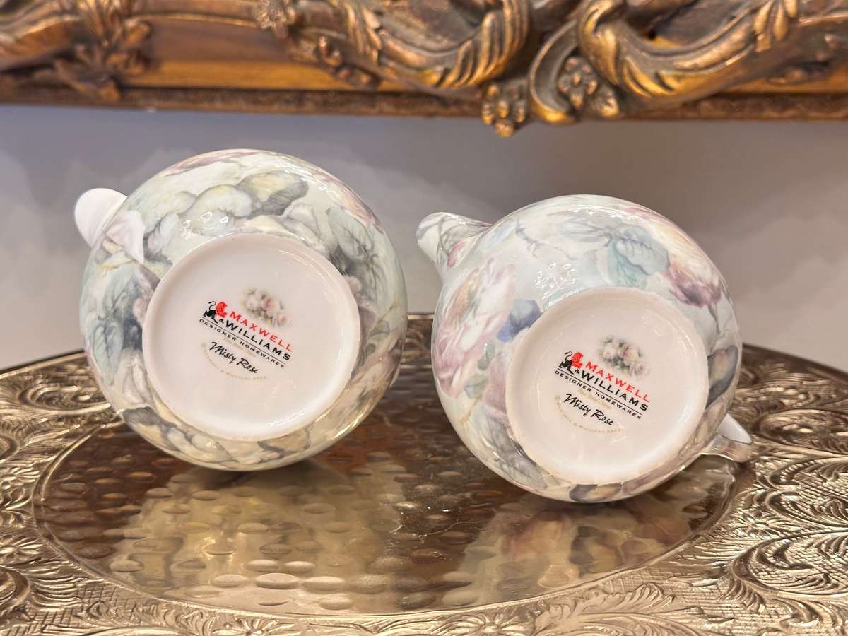 Beautiful Vintage MAXWELL WILLIAMS Tea Set