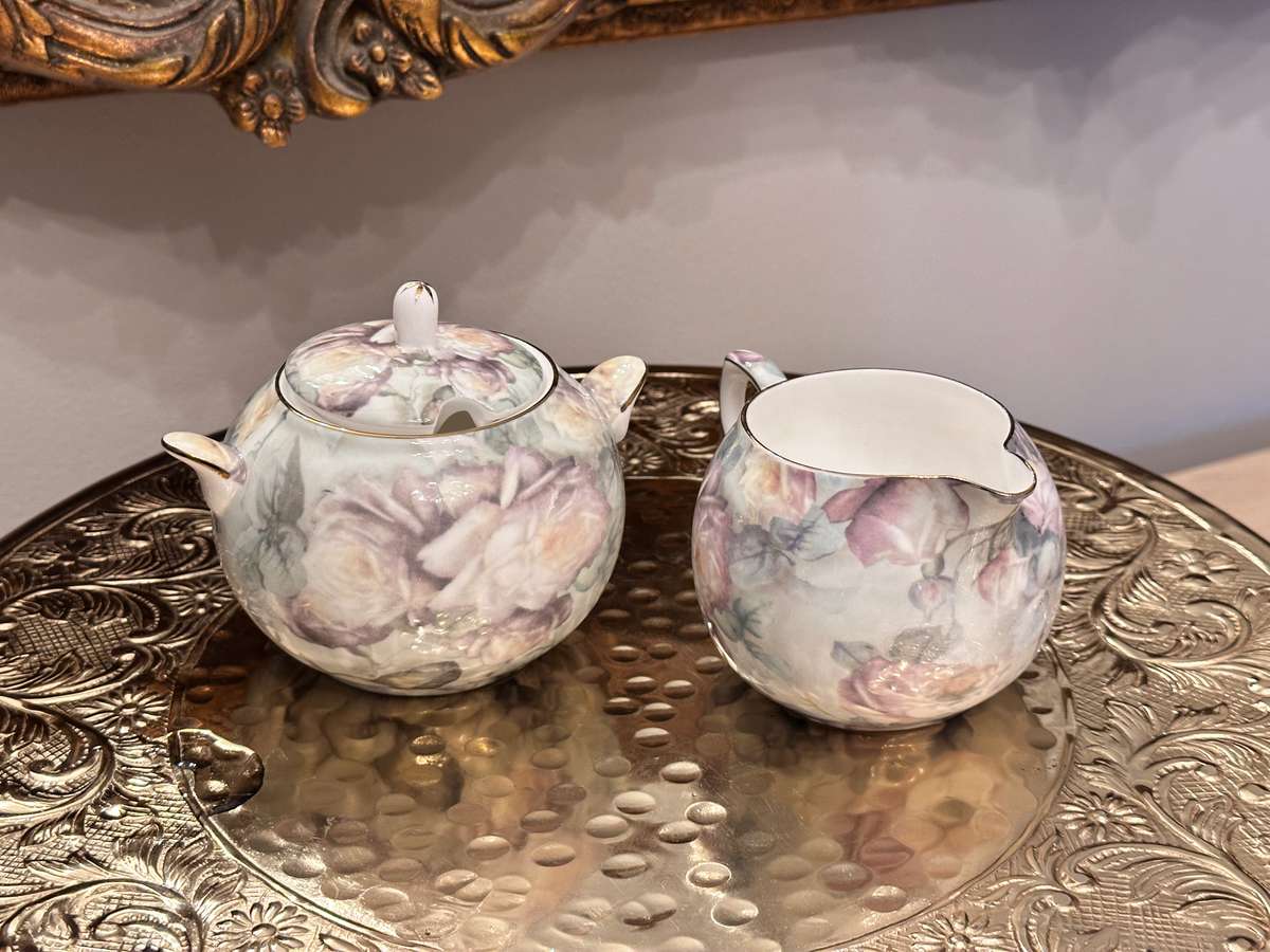 Beautiful Vintage MAXWELL WILLIAMS Tea Set