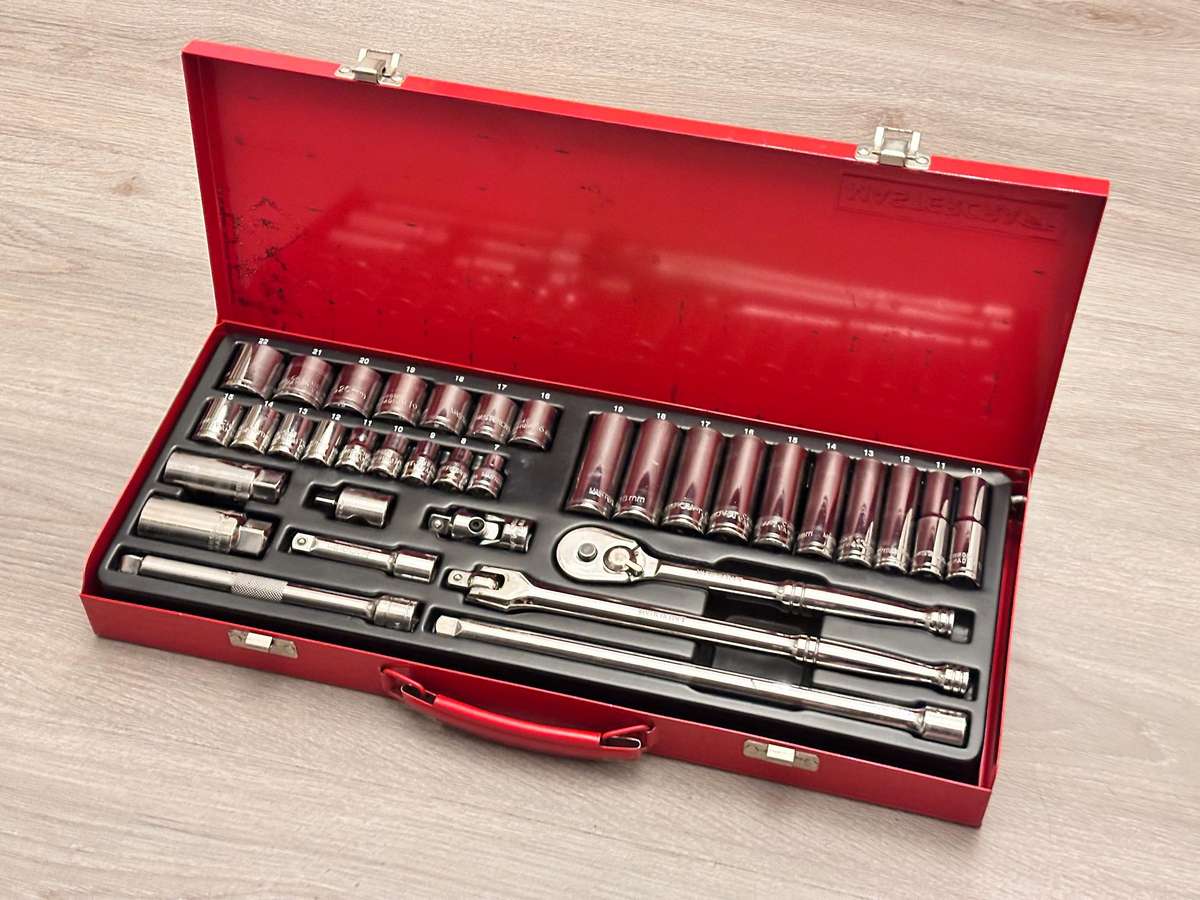 MasterCraft Complete Ratchet & Socket Set 3/8 Inch in Case