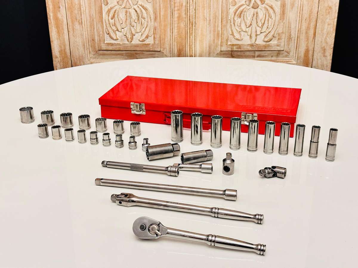 MasterCraft Complete Ratchet & Socket Set 3/8 Inch in Case