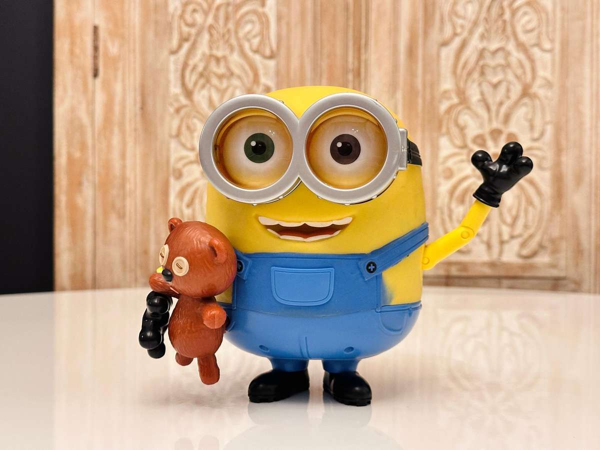 Large Interactive Talking Minion Bob Collectable