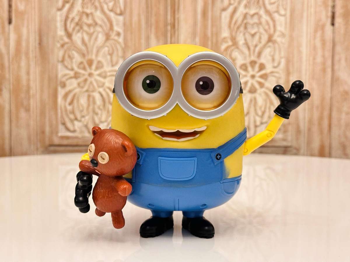 Large Interactive Talking Minion Bob Collectable