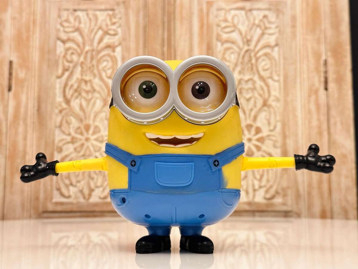 Large Interactive Talking Minion Bob Collectable