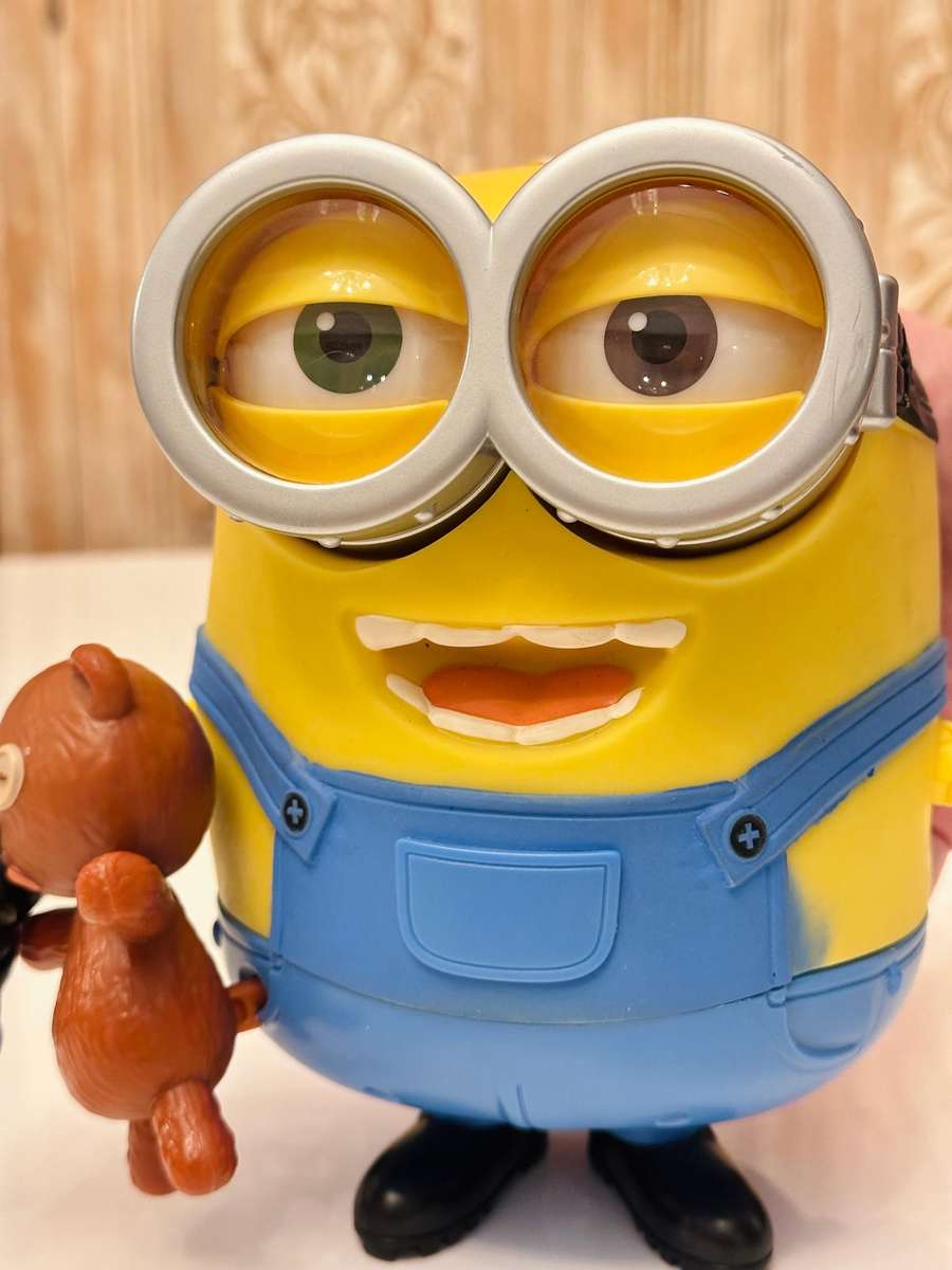 Large Interactive Talking Minion Bob Collectable