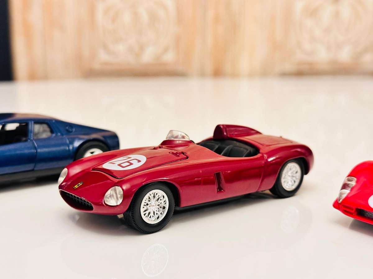 FERRARI Collectable Diecast Vintage Model Car Collection