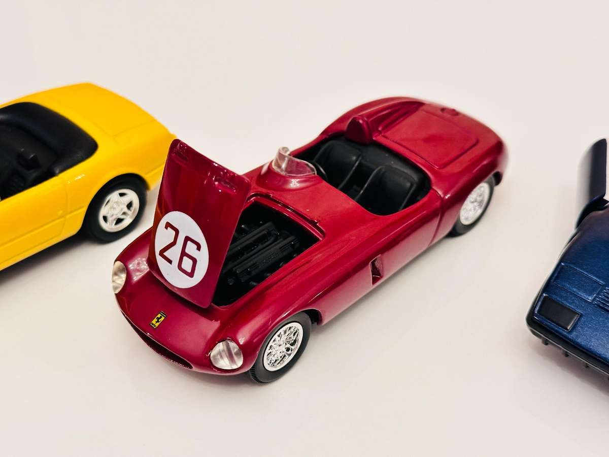 FERRARI Collectable Diecast Vintage Model Car Collection
